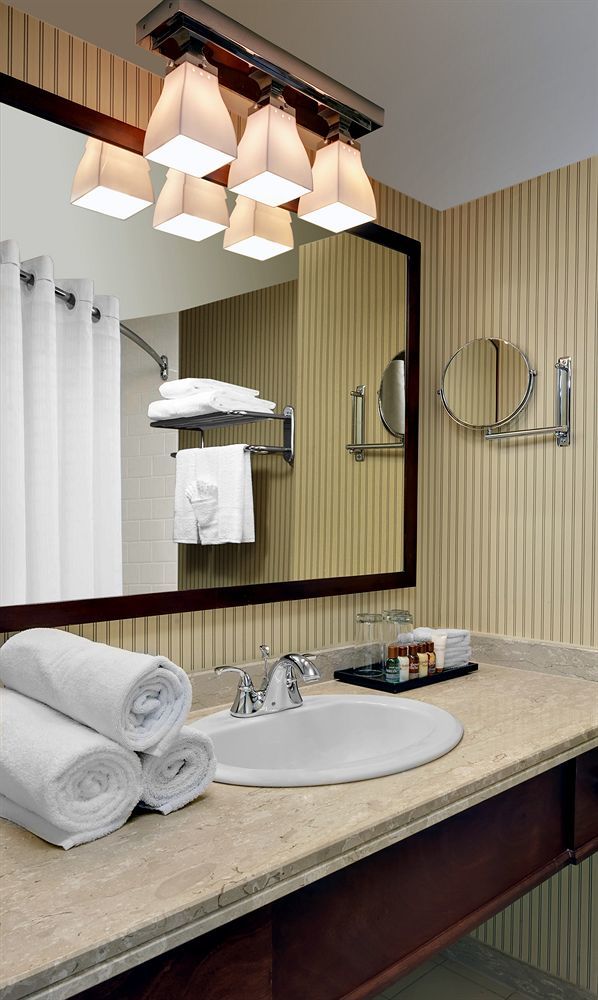 เชอราตัน สวีท ฟิลาเดลเฟีย แอร์พอร์ต Hotel ภายนอก รูปภาพ